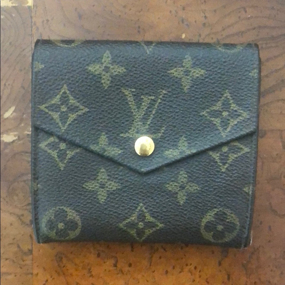 AUTHENTIC vintage Louis Vuitton wallet